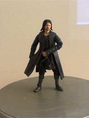 ToyBiz 6-inch Lord of the Rings Aragorn action figure from 2001